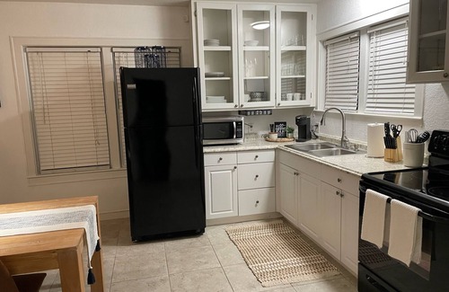 Tampa Apartment | “Paradise in the Heights”