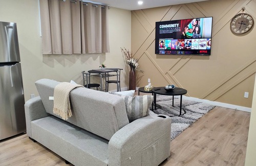 Saskatoon House | Paradise in the Meadows