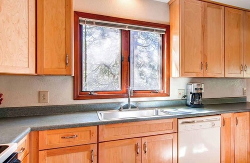 Yosemite West House | Paradise in Yosemite. NEW LISTING inside Yosemite PARK!