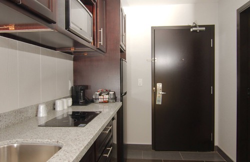 Redwater Hotel | Paradise Inn and Suites - Redwater