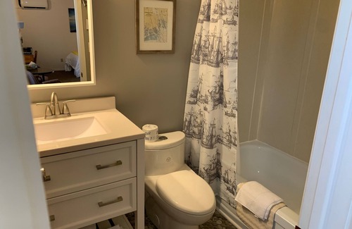 Port Elgin Hotel | Paradise Inn On The Beach