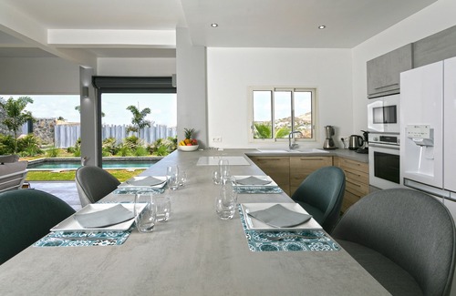 Cul de Sac Apartment | Paradise is here! private pool & tropical gardennGood Vibes and best vacation !