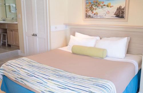 Paradise Island Villa | Paradise Island Beach Club