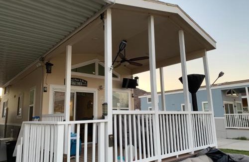 Parker Dam House | Paradise Lagoon