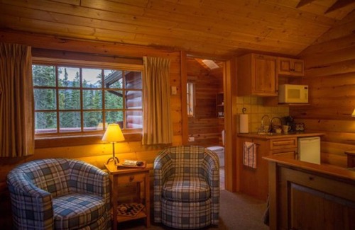 Lake Louise Cabin | Paradise Lodge & Bungalows