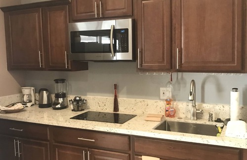 Woodland Hills House | paradise luxury experiencenSleep bed 4 bedroom 1 livingroom 1