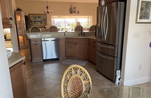Fruitland Park House | PARADISE! Newer 3/2 Beautifully Furnished Oversized Designer home on the WATER!