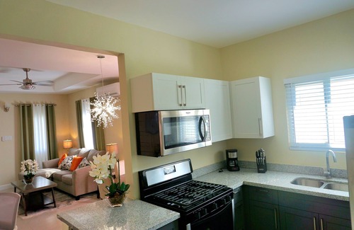 Lucea House | Paradise Oasis at Oceanpointe (btw Montego Bay and Negril)