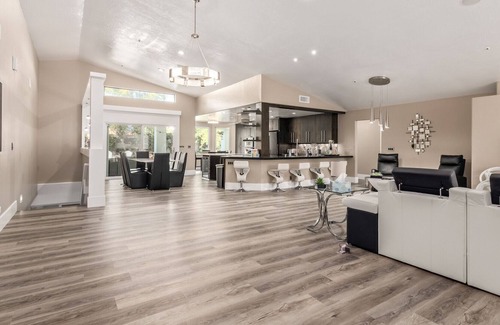 Buenavante House | Paradise Oasis in Scottsdale - Heated Pool & Spa!