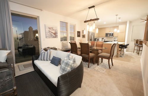 Makaha Valley House | Paradise Ocean Mountain Views-comm. pool,spa&gym. Ping Pong, Air Hockey/foosball