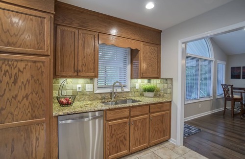 Westport House | Paradise on Lake Norman|Waterfront|Kayaks|Fire Pit|Boat Rental