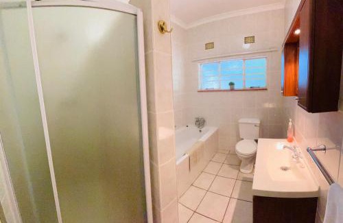 Francistown Apartment | Paradise Palms
