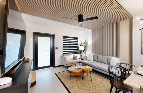 Poinsettia Heights House | Paradise Palms Villa #1