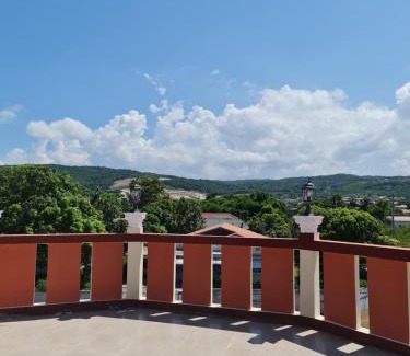Discovery Bay House | Paradise place grande hotel rooms