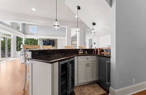 Lake Norman of Catawba House | Paradise Pointe by AvantStay | Lakefront + Views + Playset