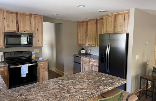 Lexington House | Paradise , Privacy , Public Beach access , Lexington , Close to Downtown,