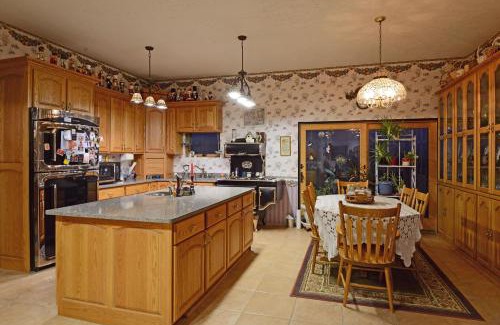 Austin Bed & Breakfast | Paradise Ranch Castle