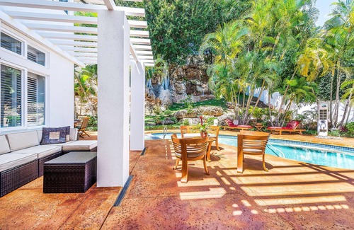 Kahala House | Paradise Rental w/Pool & Spa - 30 day min