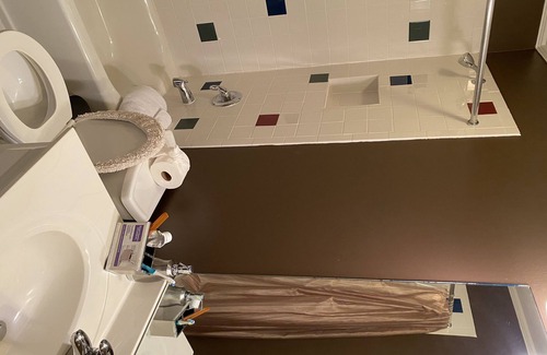 Peachtree Corners Apartment | Paradise Retreat for two