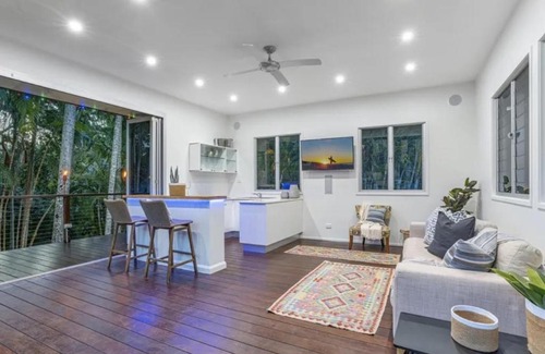 Carrara House | Paradise Retreat Resort Home with Waterfall & Pool on 2000m2