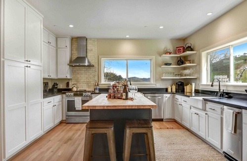 Santa Rosa Other | Paradise Ridge Winery Farm Stay