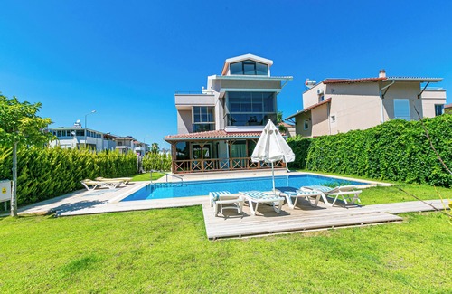 Kadriye Villa | Paradise Town Villa Estella