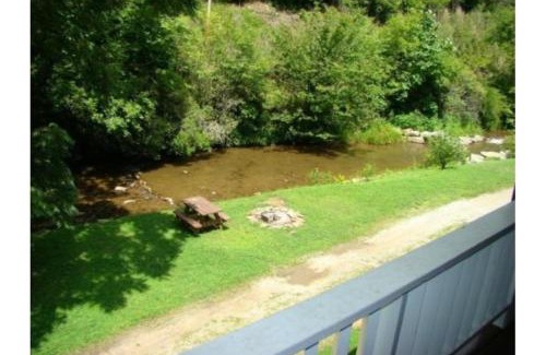 Bryson City House | Paradise Valley Lodge