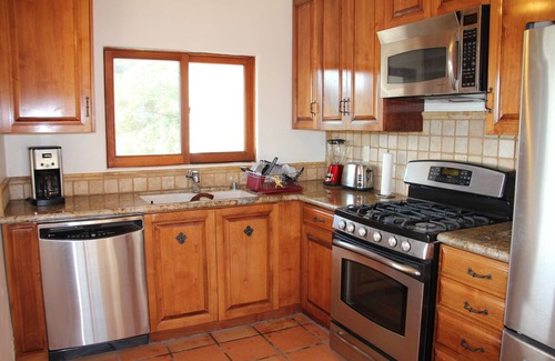 Central Malibu Apartment | Paradise View Guest House