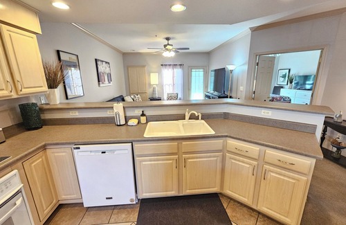 Branson Condo | Paradise View Walk-in Suite at the Legacy at Thousand Hills! Great Rates!
