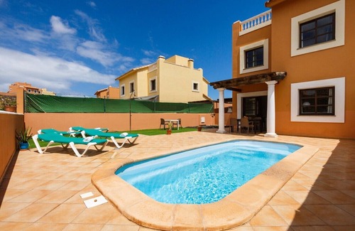 Geafond House | Paradise Villa I 3 bedrooms I BBQ I Private pool I Family and friends