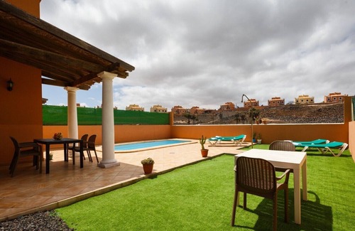 Geafond House | Paradise Villa I 3 bedrooms I BBQ I Private pool I Family and friends