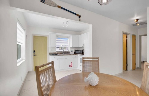 River Oaks Villa | Paradise villa near City/Beach/Airport