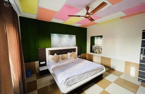Dhaliara Hotel | Paradise Woodland Resort Chintpurni