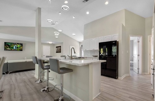 Wellington House | PARADIZE FOR EQUESTRIAN LOVERS