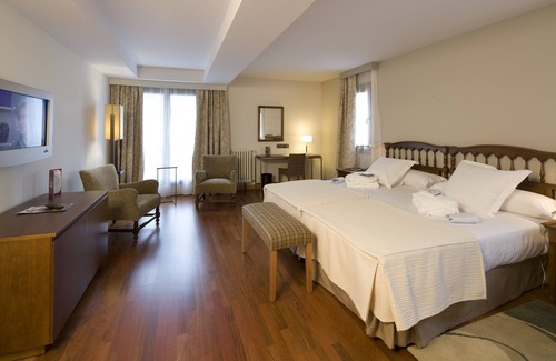 Villafranca del Bierzo Hotel | Parador Villafranca del Bierzo