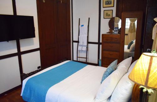 Taal Bed & Breakfast | Paradores Del Castillo