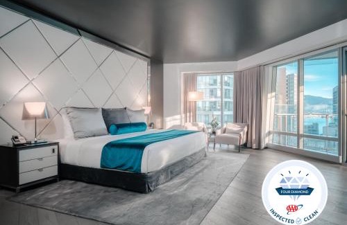 Coal Harbour Hotel | Paradox Vancouver
