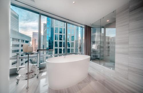 Coal Harbour Hotel | Paradox Vancouver
