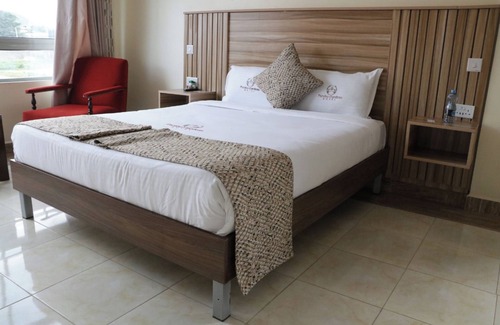 Wote Hotel | Paraiso Gardens Hotel
