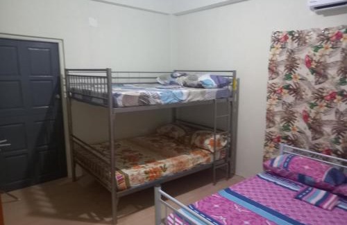 Mason Hall Apartment | Parakeet Hideaway