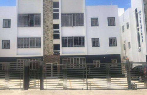 Los Brazos Apartment | Paramount 3-bedroom Apartment With Parking