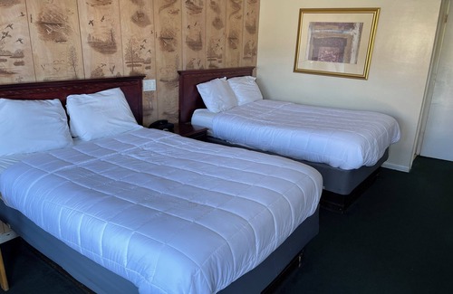 East Stroudsburg Hotel | Paramount Motel