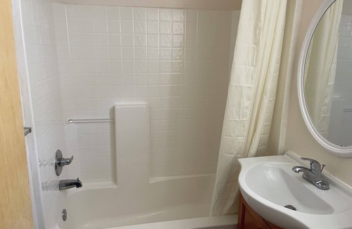 East Stroudsburg Hotel | Paramount Motel