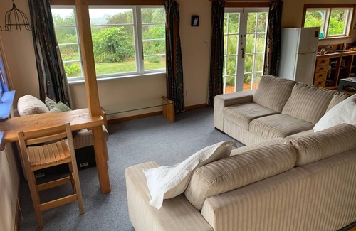 Parapara House | ParaPara Valley Holiday Home