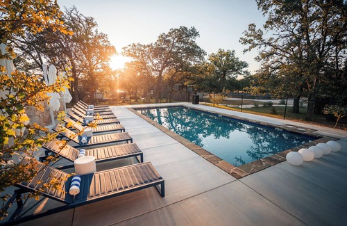 Fredericksburg Cabin | ParcBlu
