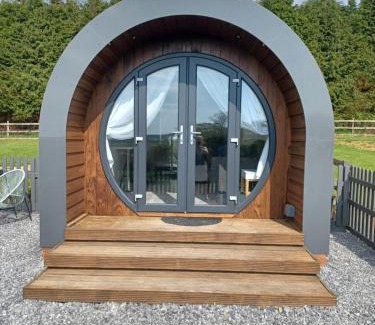 Saint Clears Ski Chalet | Parcglas - Hazel