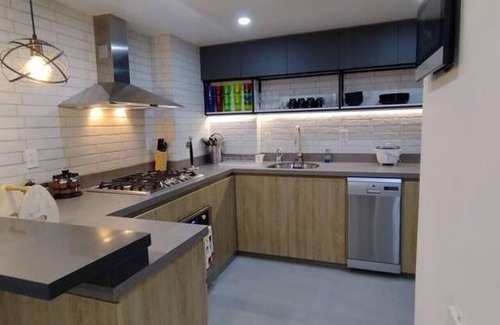 Buenos Aires Condo | Parche De Lujo, one block to metro and Zona Viva