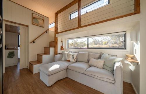 Overland Corner Apartment | Parcoola Retreats Secluded riverside escape