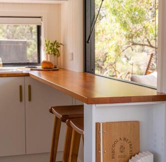 Overland Corner Apartment | Parcoola Retreats Secluded riverside escape
