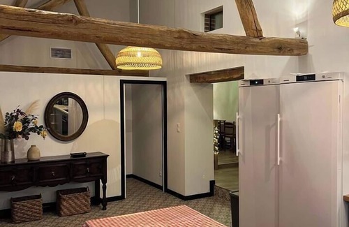 Conflans-sur-Loing House | Parenthèse 2 Country chic groups with pool